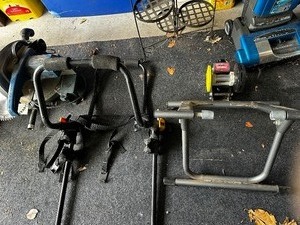 lot 464 image: Car Bike Rack And Bike Trainer