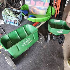 lot 439 image: 2 Fertilizer Spreaders, 1 Drop Spreader And 1 Broadcast Spreader.