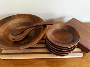 lot 155 image: MCM Flame Walnut New Salad Serving Bowl, Tongs, 6 Salad Bowls, Square Flame Walnut Cutting Board, And Walnut And Maple Cutting Board