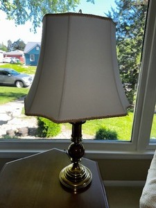 lot 3 image: Antique Brass Lamp- 31 Inches Tall
