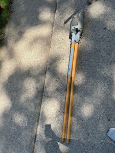 lot 316 image: Craftsman 30in Post Hole Digger