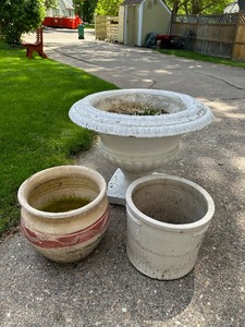 lot 325 image: Three Stone Planter Pots