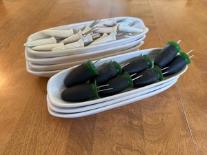 lot 62 image: Vintage Ceramic Corn On The Cob Plates  Skewers