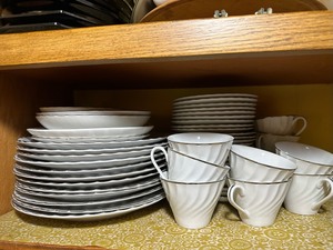 lot 69 image: Norleans Fine China Estate Dinnerware Set