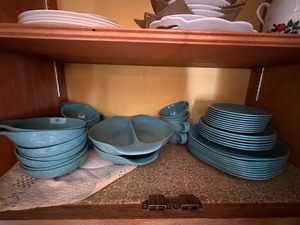 lot 72 image: Vintage 1960s Melmac Russel Wright Residential Dinnerware Set Marbled BlueGreen