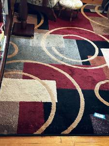 lot 108 image: Woven Geometric Rug Approx. 5 x 7