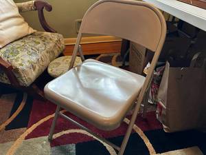 lot 109 image: Set Of 4 Metal Folding Chairs
