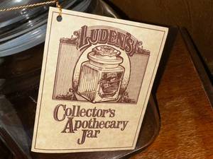 lot 269 image: Vintage Ludens Apothecary Jars