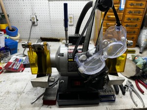 lot 290 image: Craftsman 6 Inch Bench Grinder