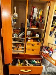 lot 295 image: Shop Cabinet With All Accessories Included Inside Comes In Two Sections
