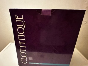 lot 240 image: Clothtique Possible Dreams Betsy Ross Statue