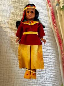 lot 178 image: 1950-60s Native American Indian Doll in Leather Clothes
