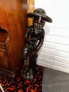 lot 223 image: Fisherman Wooden Statue