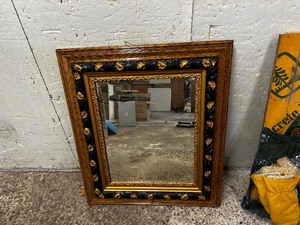 lot 274 image: Vintage Hand Carved Wood Mirror Measuring 26 X 31