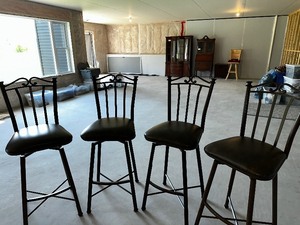 lot 5 image: Set Of Four Metal Scroll Back With Final Seats Barstools Measuring 18 X 17 X 30 Inches At The Seat And 46 Inches At The Back