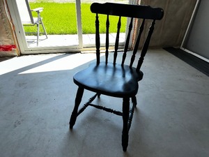 lot 6 image: Black Vintage Chair  Wood. Measuring 17 X 17 X 32 12