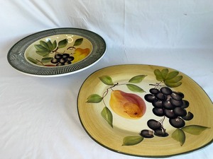 lot 10 image: Marketplace Toscana Verde Serving Bowl Measuring 14 Inches And Platter Measuring 16 X 14