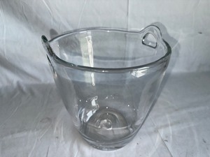 lot 20 image: Beautiful Clear Glass Ice BucketWine Bucket Measuring 8 Inches In Diameter By 8 12 Inches Tall