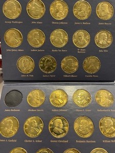 lot 99 image: U.S. President Coins