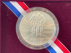 lot 21 image: 1995-D Cycling Silver Dollar Uncirculated Rare Only 19,662 Minted