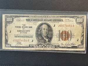lot 1 image: 1929 Brown Seal $100 Dollar Bank of Kansas City National Currency- Low Serial Number