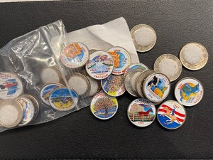 lot 145 image: Colored State Quarters
