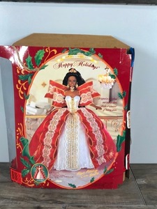 lot 233 image: 1997 Happy Holidays Barbie