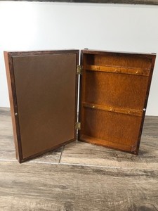 lot 247 image: Golf Themed Wall Mounted Key Box