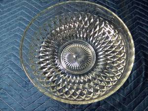 lot 179 image: Lenox Shooting Star full lead crystal bowl