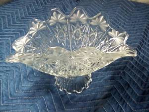 lot 162 image: Oblong flower holding glass basket