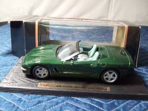 lot 111 image: Special Edition Corvette 118 scale collector car