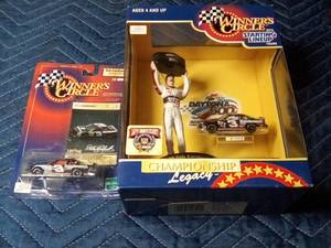 lot 107 image: 1998 Dale Earnhardt Diecast car and Dale Earnhardt figurine & car in original package