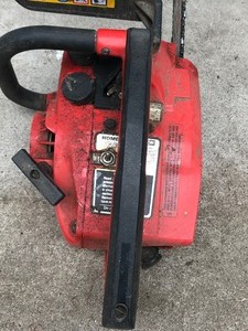 lot 352 image: Homelite Super 2 Automatic Oiling Chainsaw