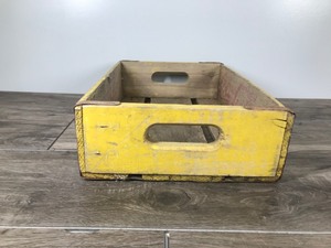lot 364 image: Vintage Coca Cola Wooden Bottle Crate