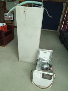 lot 39 image: Camper shower set-up