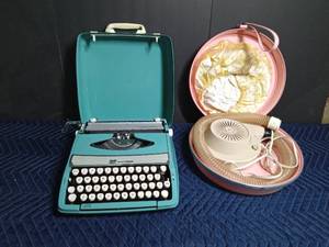 lot 52 image: Vintage Smith & Corona typewriter and GE hairdryer