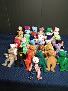 lot 58 image: Lot of Beanie Babies with tags