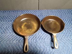 lot 65 image: 2 cast iron skillets