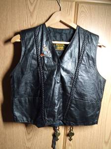 lot 265 image: Ladies leather vest with pins