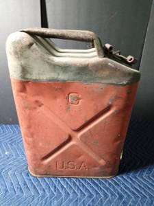 lot 292 image: military gas can
