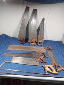 lot 299 image: 8 Vintage saws