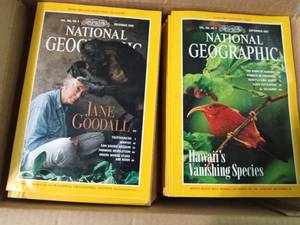 lot 309 image: Box of National Geographics