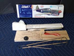 lot 324 image: 2 military model airplane kits-P40 Tiger Shark and Douglas M-2 mailplan