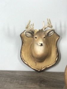 lot 383 image: 3 - Deer Buck Vintage Figurines