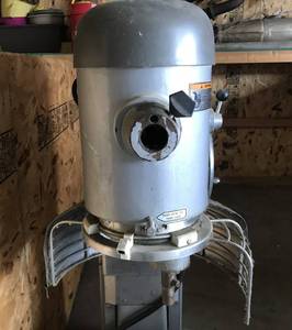 Hobart Automix Commercial Mixer w Bowls and Attachments