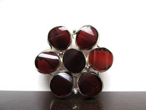 lot 29 image: Sterling Silver & Carnelian Flower Brooch Pendant