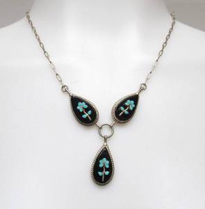 lot 32 image: Lovely Signed Vintage Southwestern Sterling Silver wTurquoise Inlaid Onyx Necklace