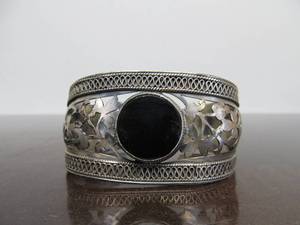 lot 35 image: Vintage Ornate Sterling Silver & Onyx Cuff Bracelet