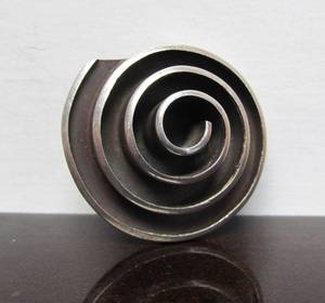 lot 46 image: Signed Vintage Southwestern Taxco Signed MARICELO Spiral Brooch Pendant