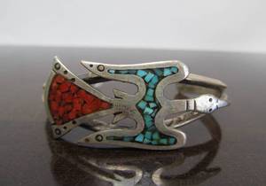 lot 47 image: Vintage Southwestern EagleThunderbird Sterling Silver Cuff Bracelet 